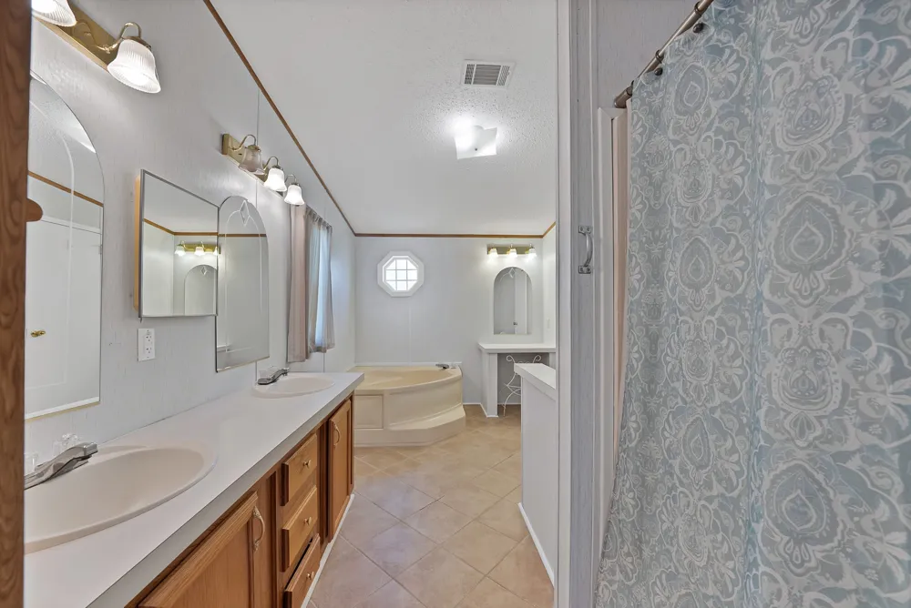 212 Ponderosa Lane Burleson, TX 76028