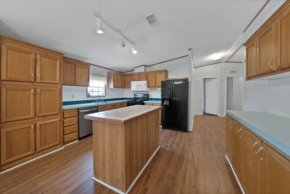 212 Ponderosa Lane Burleson, TX 76028
