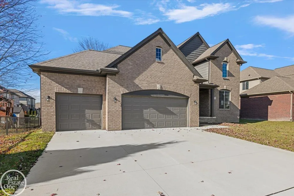 50529 Summit View Drive Macomb Township, MI 48042