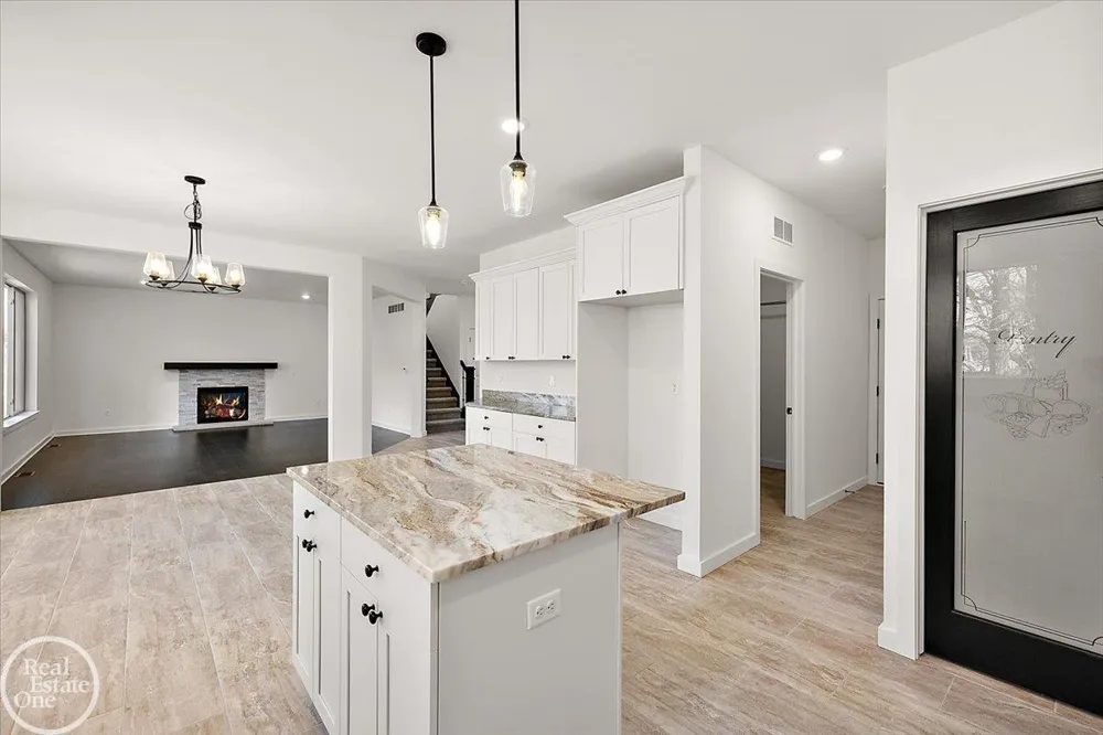 50529 Summit View Drive Macomb Township, MI 48042