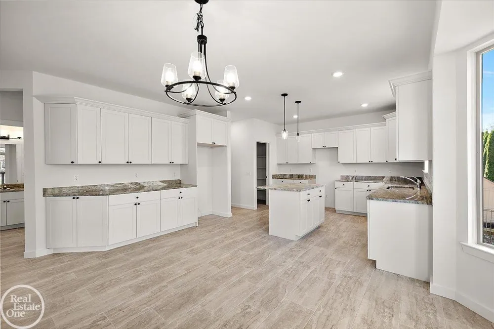 50529 Summit View Drive Macomb Township, MI 48042