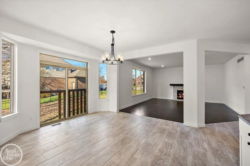 50529 Summit View Drive Macomb Township, MI 48042