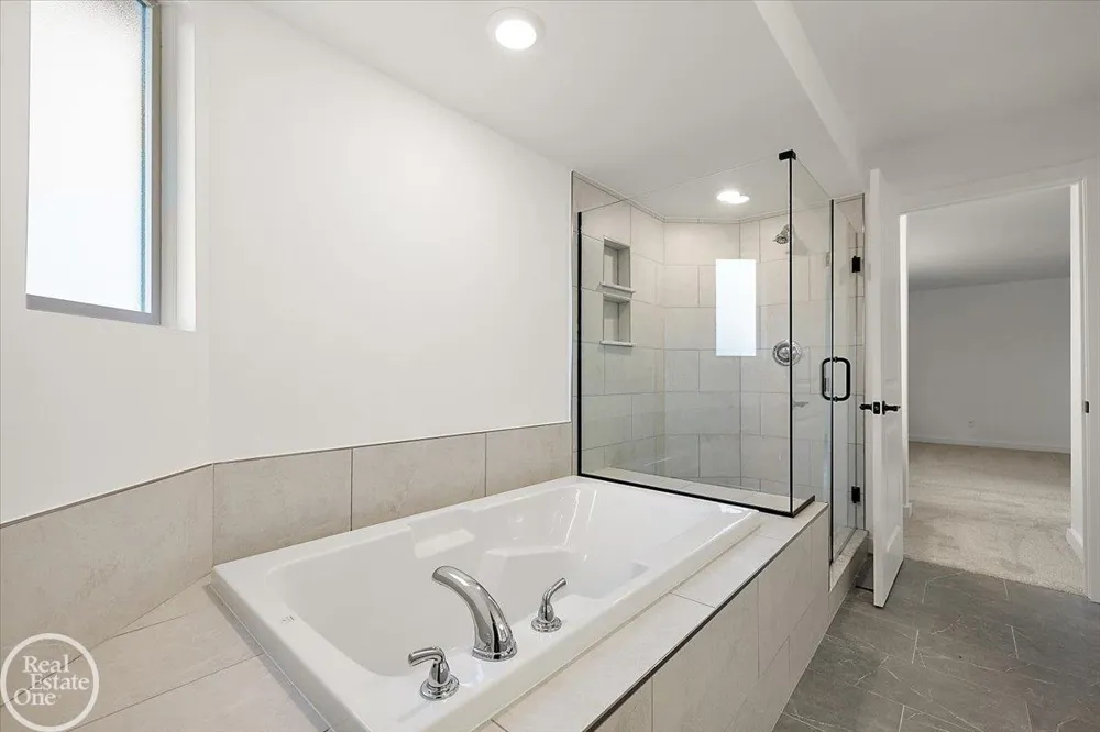 50529 Summit View Drive Macomb Township, MI 48042