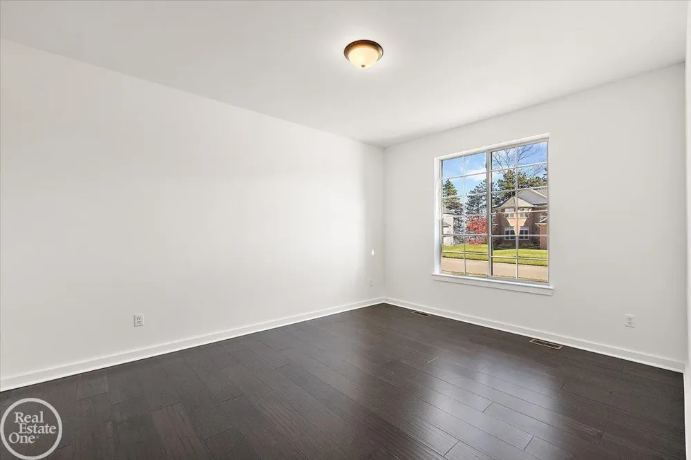 50529 Summit View Drive Macomb Township, MI 48042