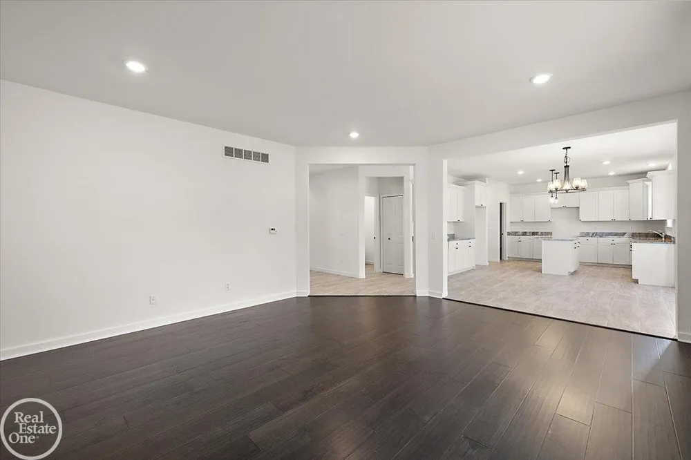 50529 Summit View Drive Macomb Township, MI 48042