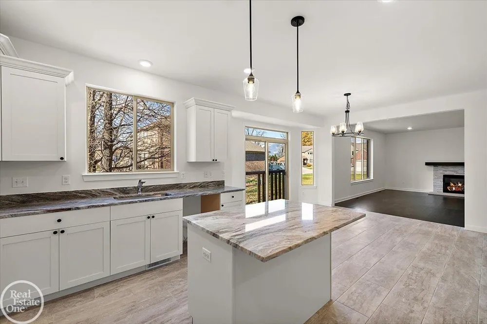 50529 Summit View Drive Macomb Township, MI 48042