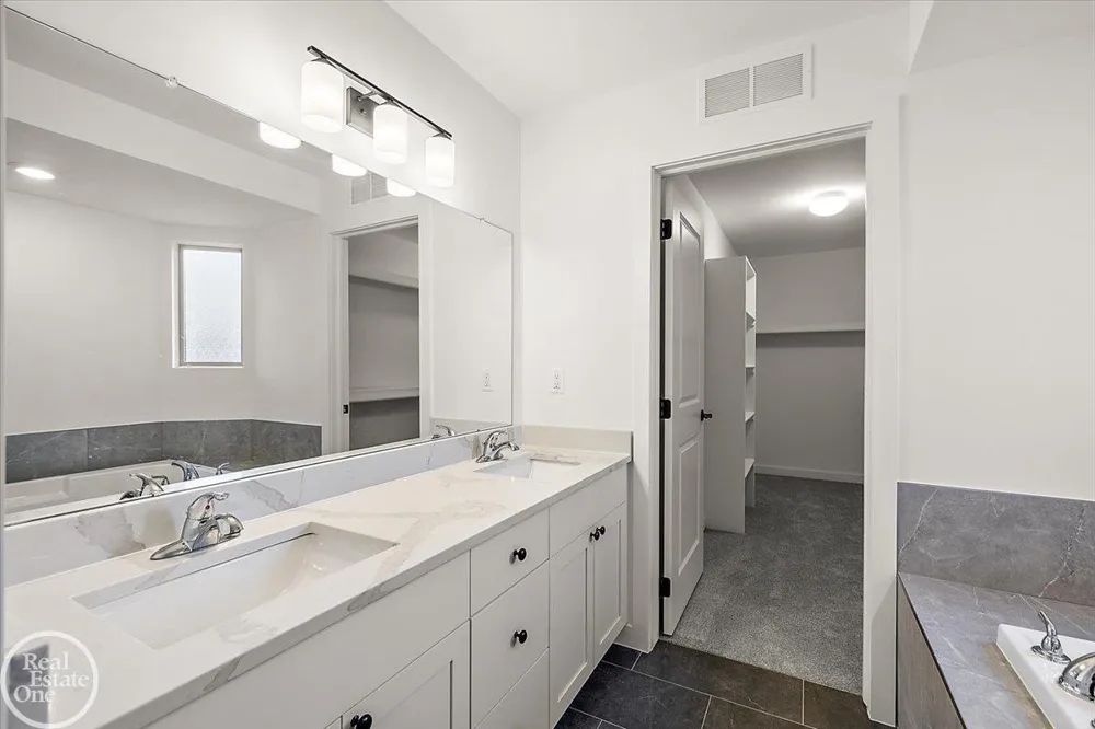 50567 Summit View Drive Macomb Township, MI 48042