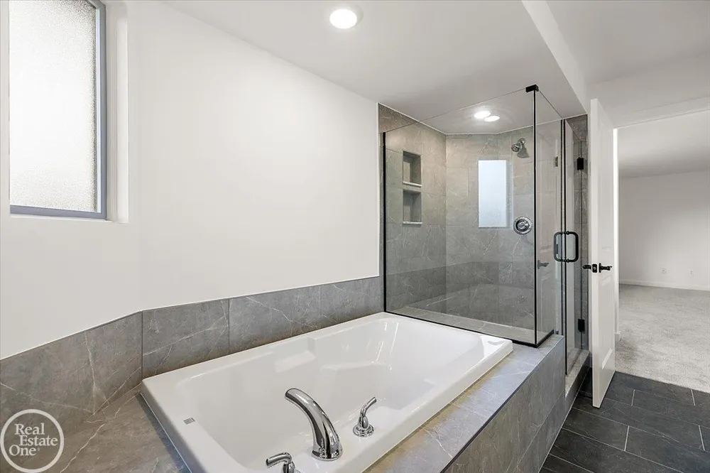 50567 Summit View Drive Macomb Township, MI 48042