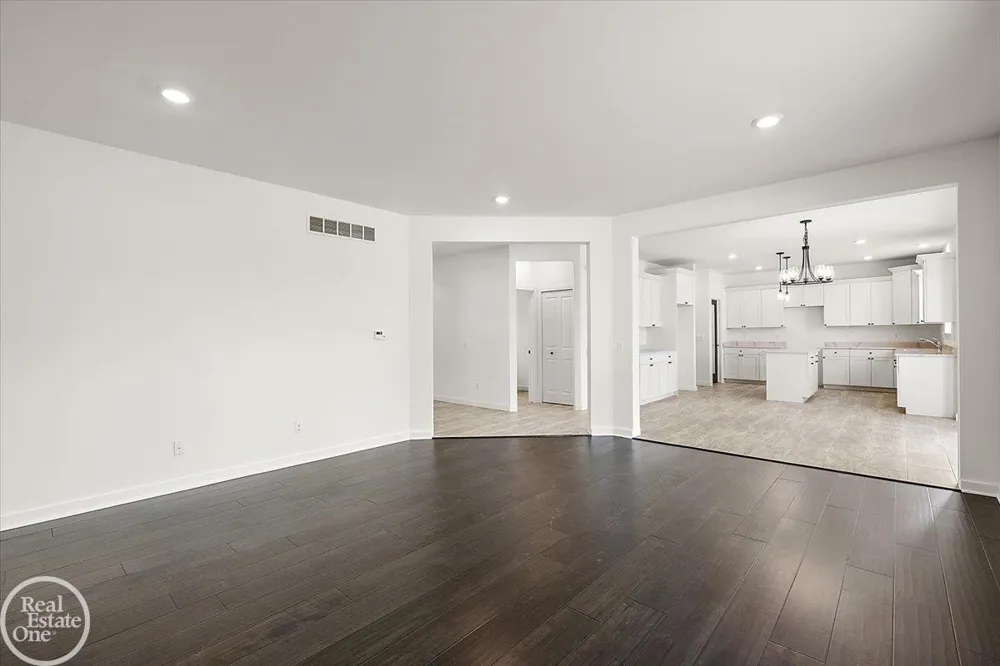 50567 Summit View Drive Macomb Township, MI 48042