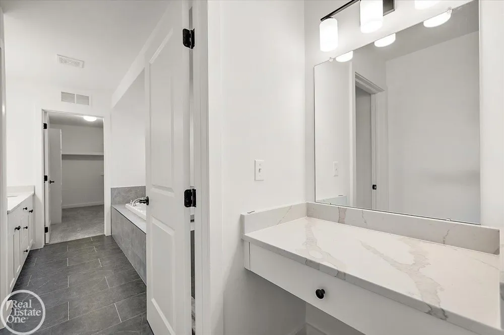50567 Summit View Drive Macomb Township, MI 48042