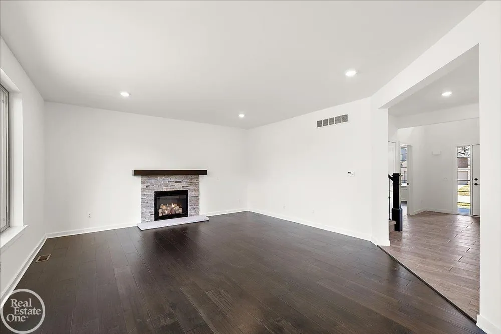 50567 Summit View Drive Macomb Township, MI 48042