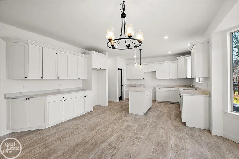 50567 Summit View Drive Macomb Township, MI 48042