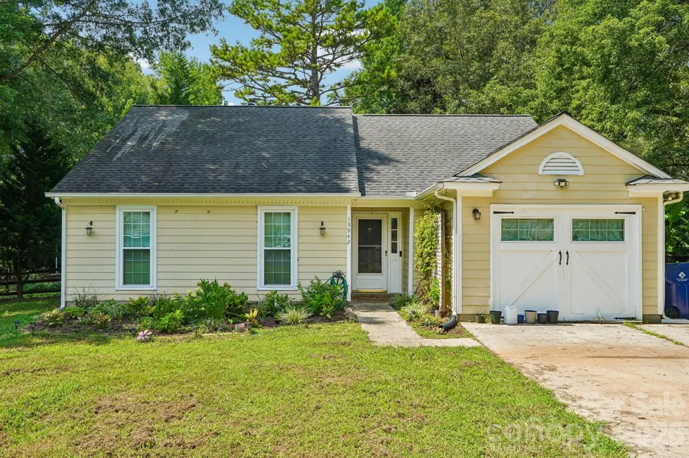 13942 Dannemara Drive Pineville, NC 28134