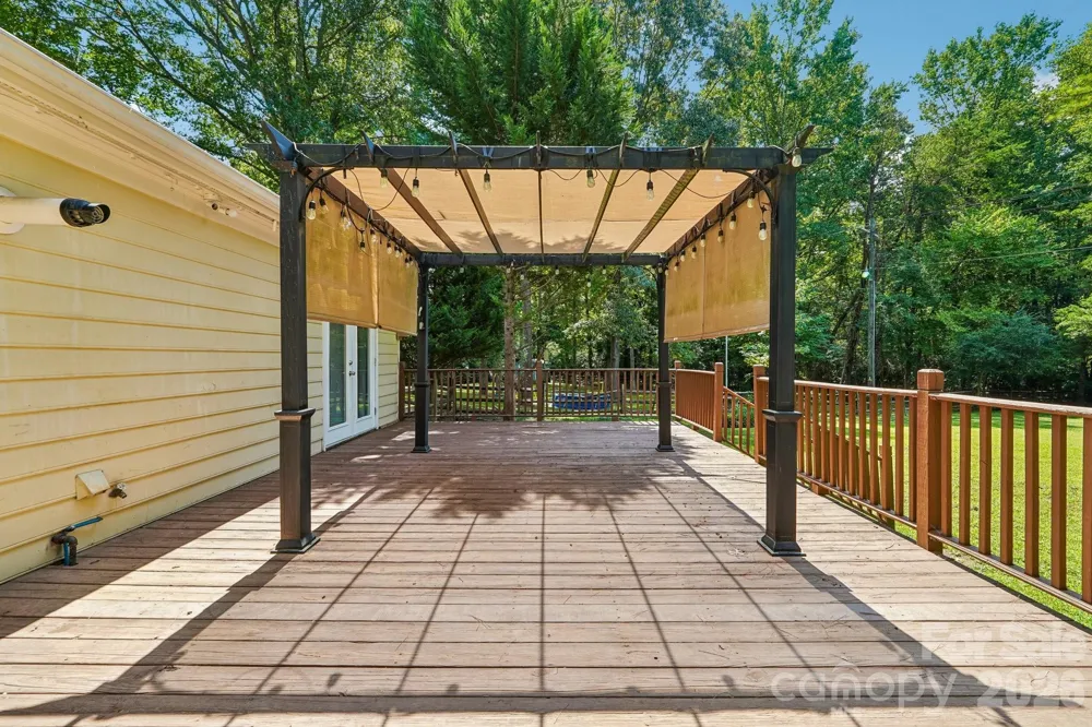 13942 Dannemara Drive Pineville, NC 28134