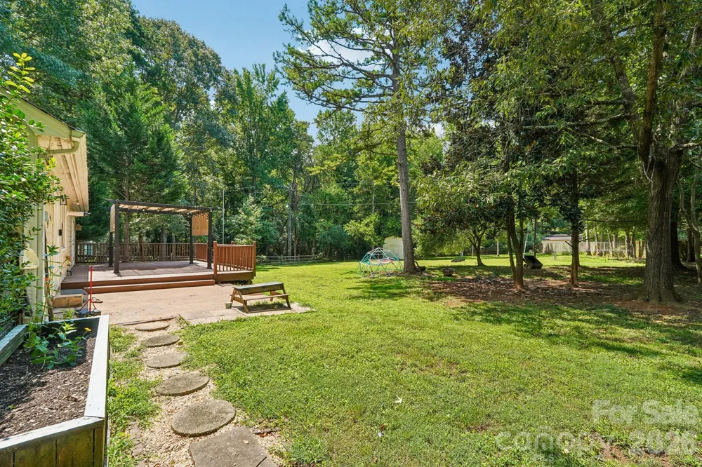13942 Dannemara Drive Pineville, NC 28134