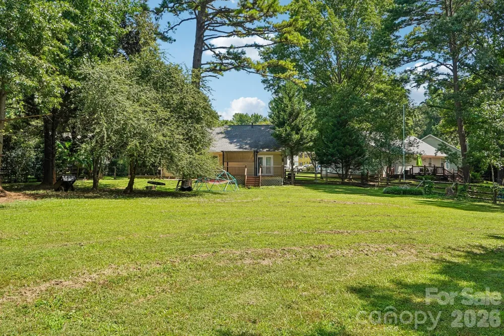 13942 Dannemara Drive Pineville, NC 28134