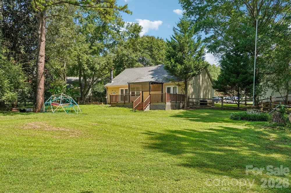 13942 Dannemara Drive Pineville, NC 28134