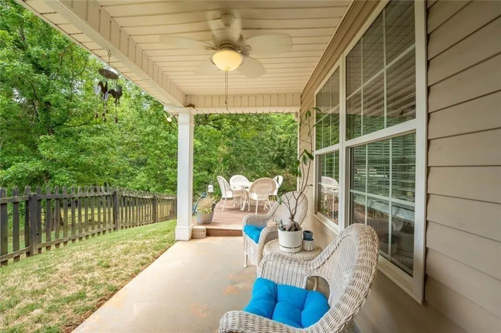 329 Tallassee Lane Statham, GA 30666