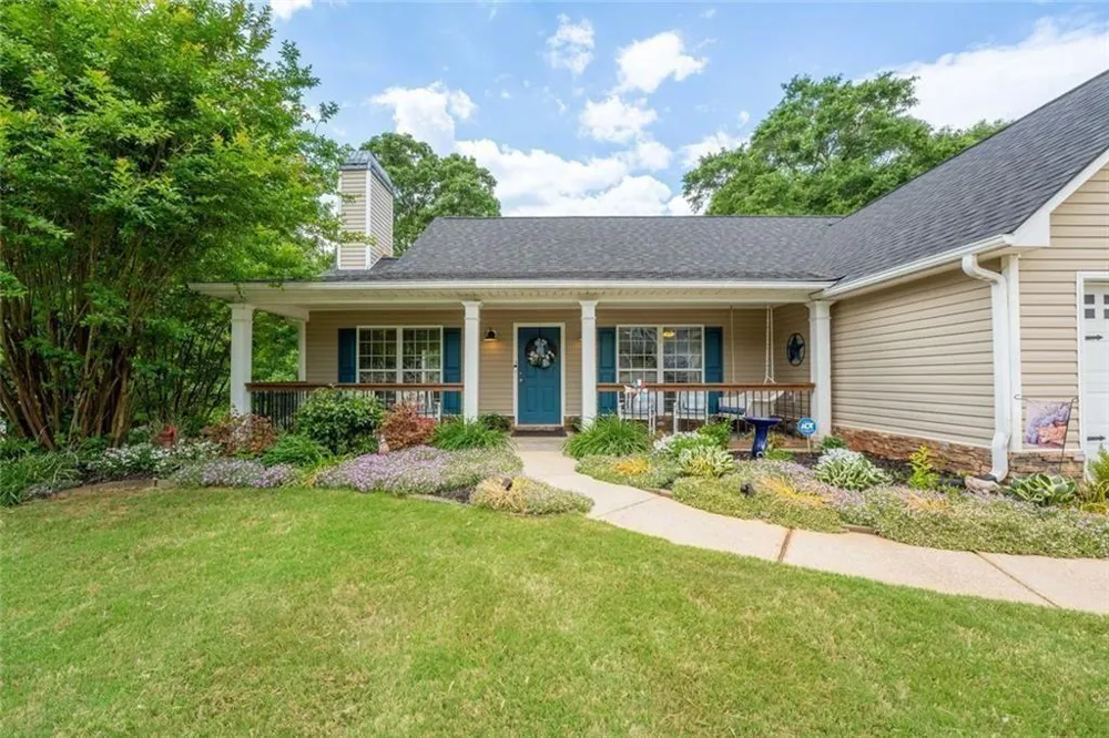 329 Tallassee Lane Statham, GA 30666