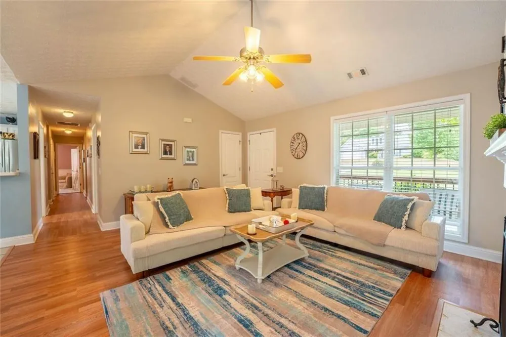 329 Tallassee Lane Statham, GA 30666
