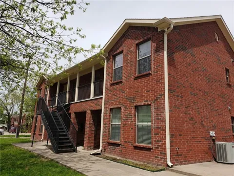 1618 Bois D Arc Street #101