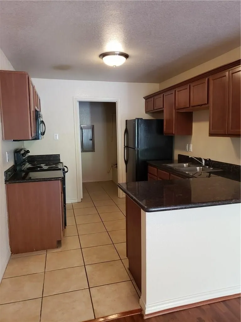 1618 Bois D Arc Street #101 Commerce, TX 75428