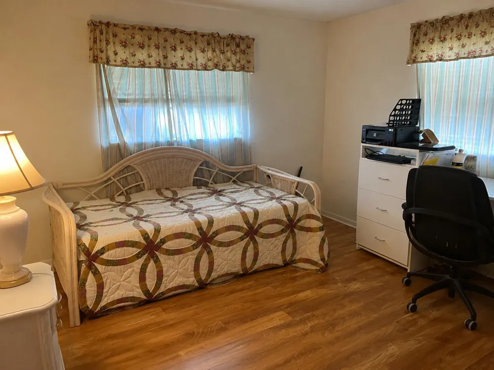 410 W Palm Street #B8 Lantana, FL 33462