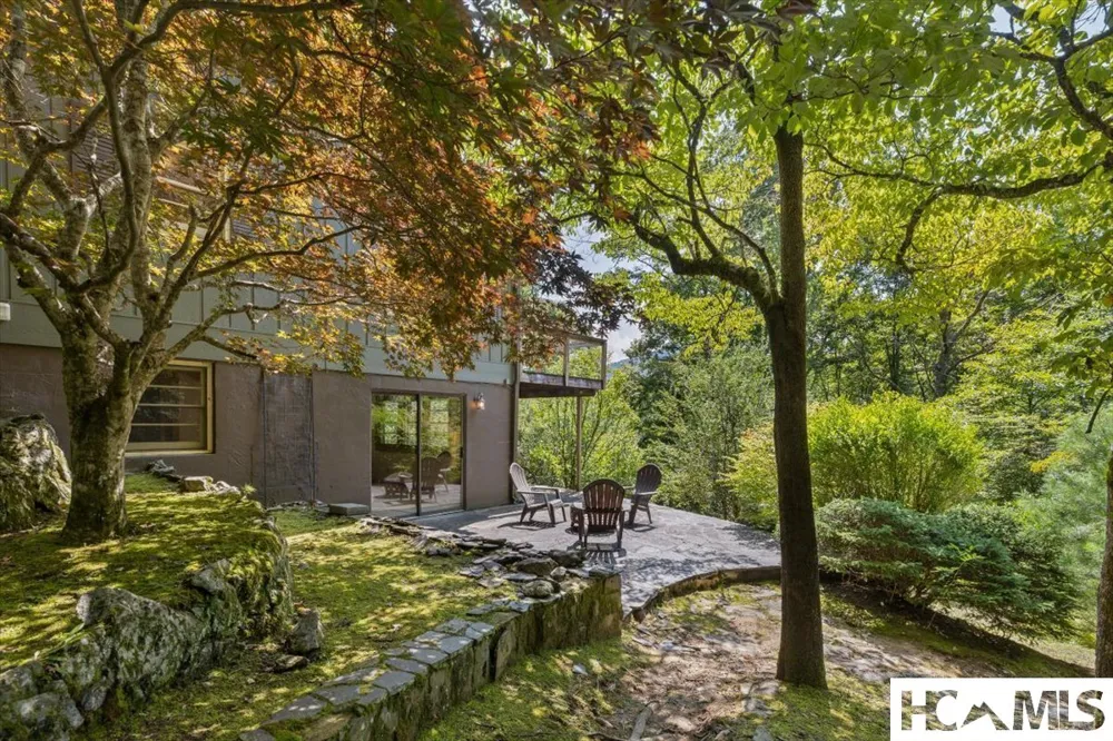 162 Twin Lakes Drive Highlands, NC 28741