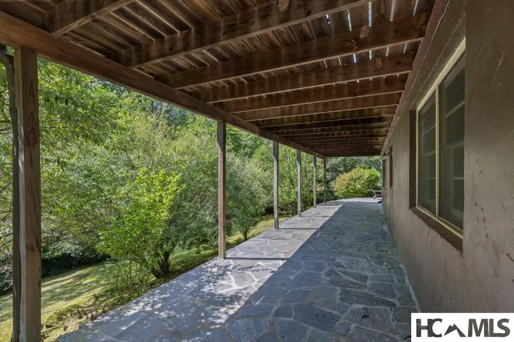 162 Twin Lakes Drive Highlands, NC 28741
