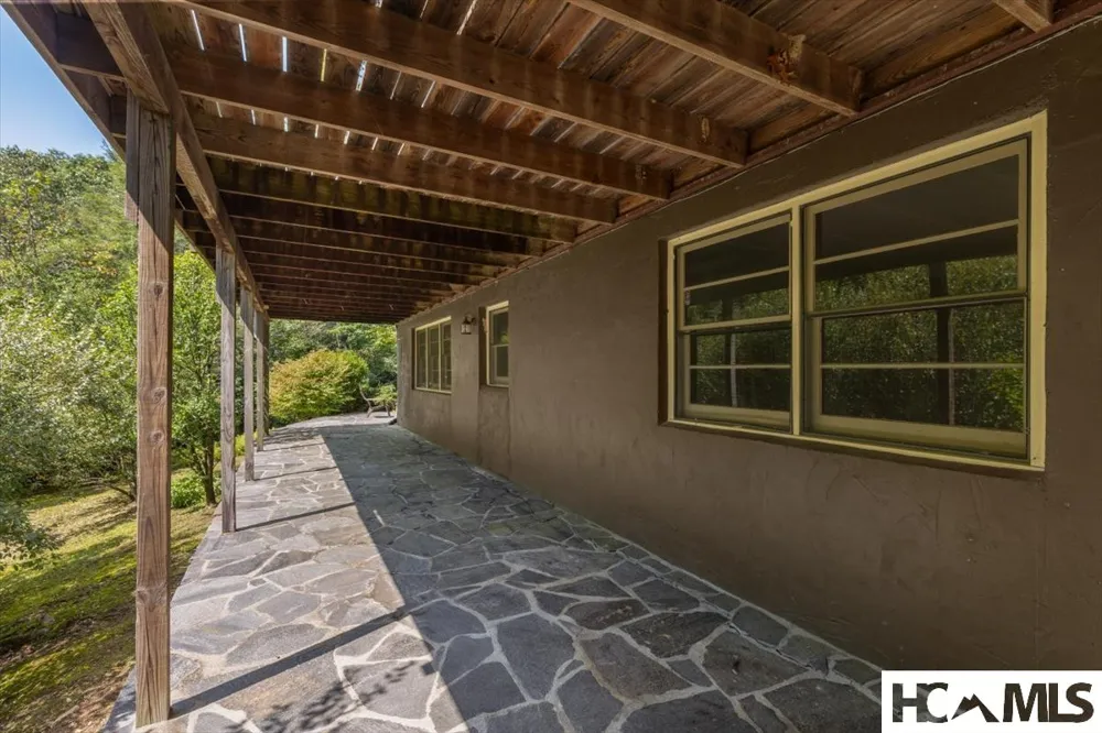 162 Twin Lakes Drive Highlands, NC 28741