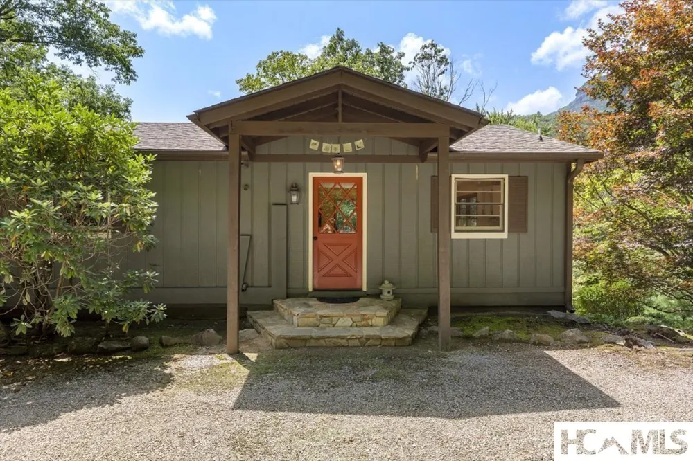 162 Twin Lakes Drive Highlands, NC 28741
