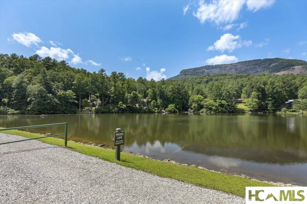 162 Twin Lakes Drive Highlands, NC 28741