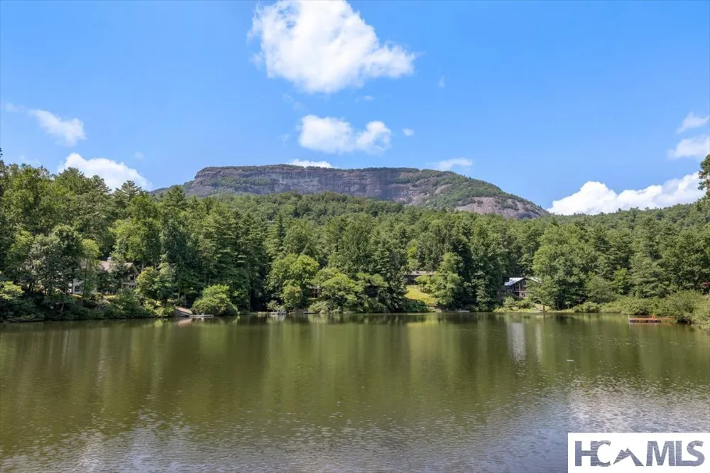162 Twin Lakes Drive Highlands, NC 28741
