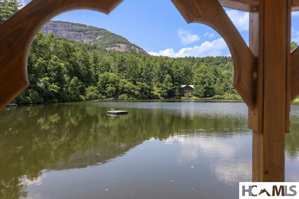 162 Twin Lakes Drive Highlands, NC 28741
