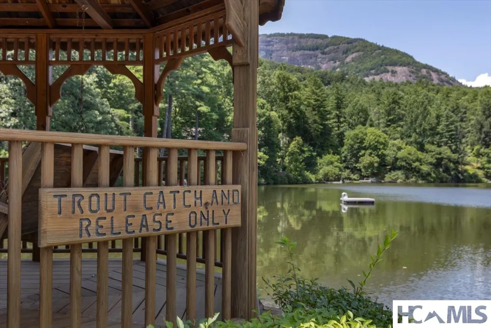 162 Twin Lakes Drive Highlands, NC 28741