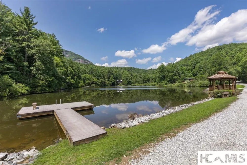 162 Twin Lakes Drive Highlands, NC 28741
