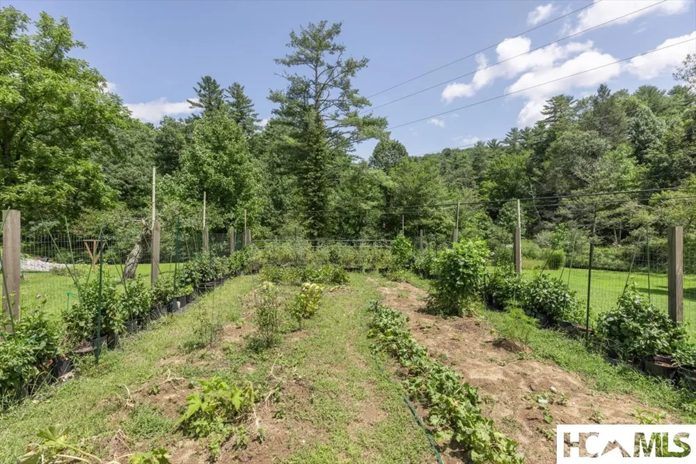 162 Twin Lakes Drive Highlands, NC 28741