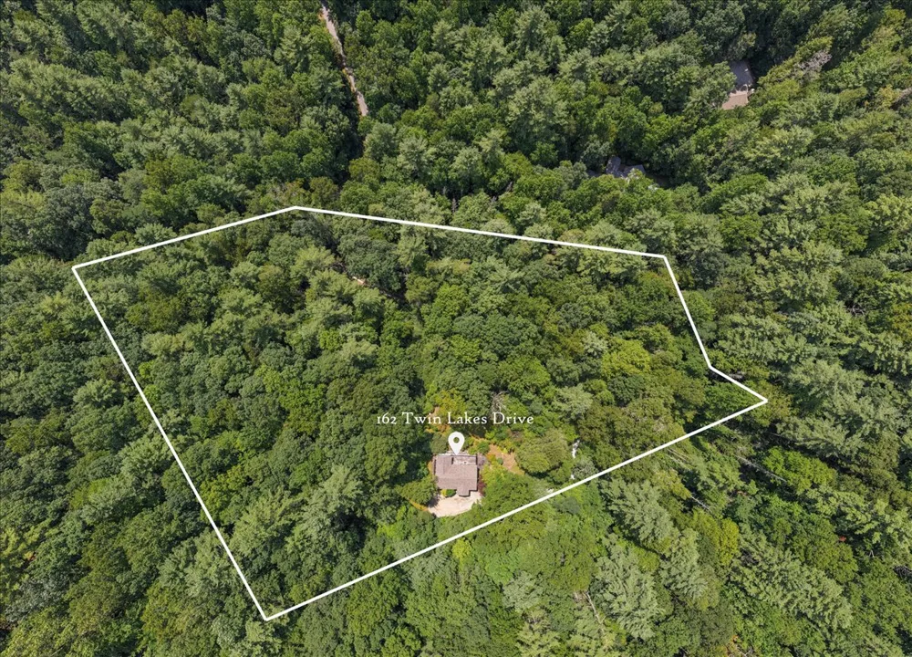 162 Twin Lakes Drive Highlands, NC 28741