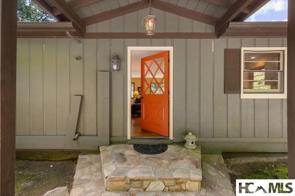 162 Twin Lakes Drive Highlands, NC 28741