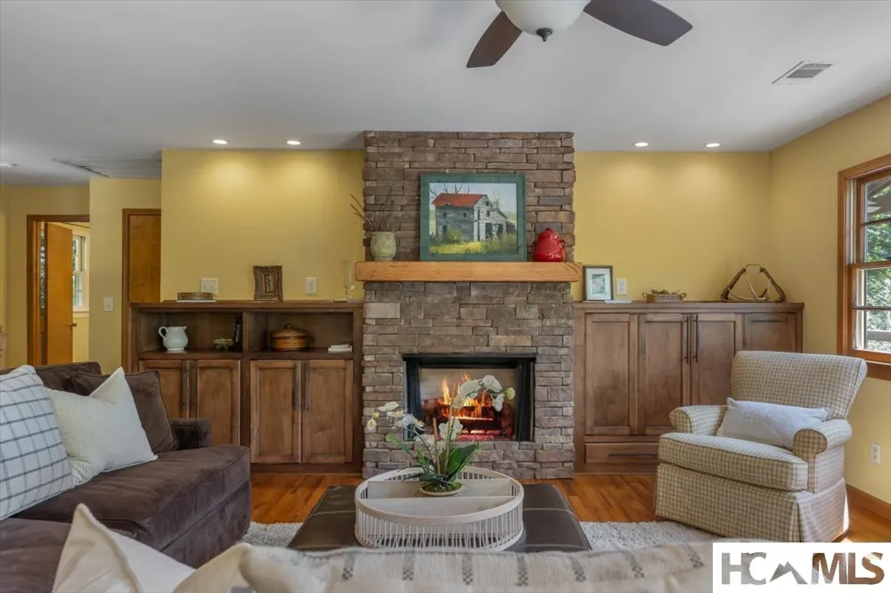 162 Twin Lakes Drive Highlands, NC 28741