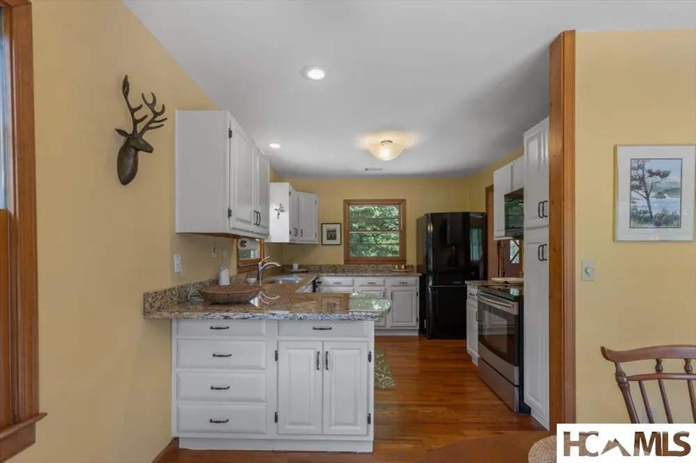 162 Twin Lakes Drive Highlands, NC 28741