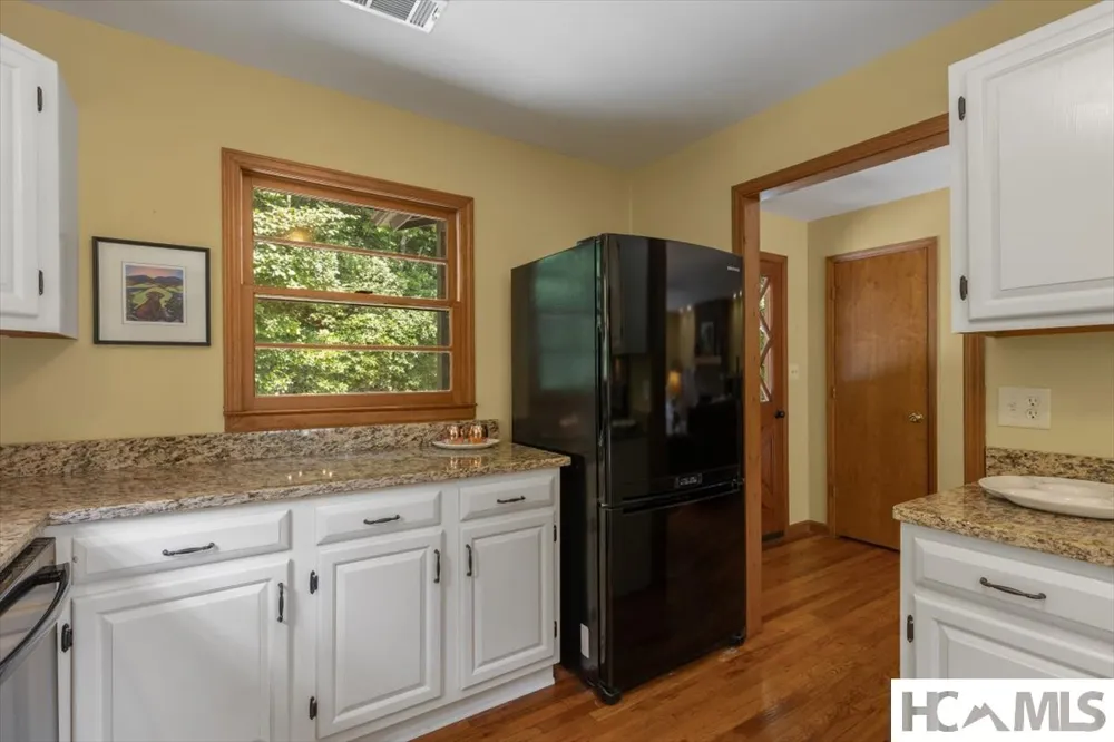162 Twin Lakes Drive Highlands, NC 28741