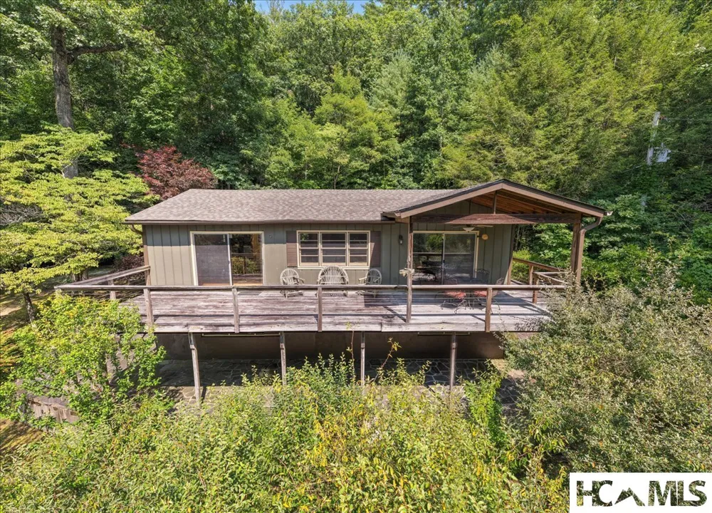 162 Twin Lakes Drive Highlands, NC 28741