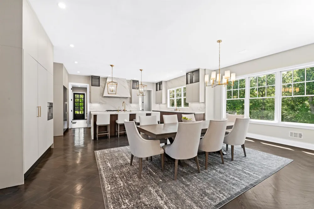 396 KNOLLWOOD DR Ridgewood, NJ 07450