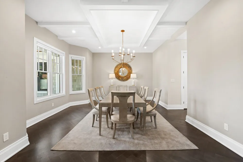396 KNOLLWOOD DR Ridgewood, NJ 07450