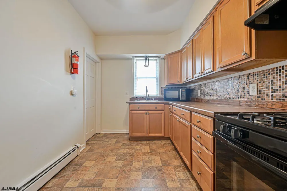 126 N Harvard Ave Ventnor Heights, NJ 08406