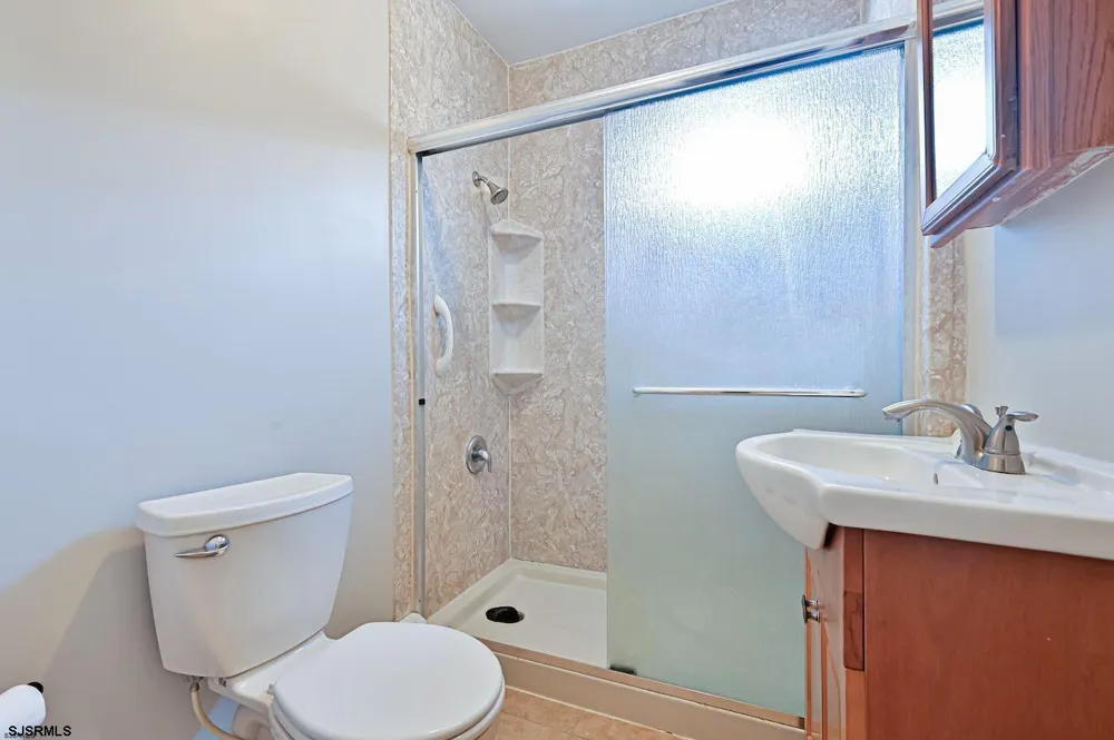 126 N Harvard Ave Ventnor Heights, NJ 08406