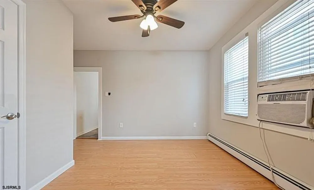126 N Harvard Ave Ventnor Heights, NJ 08406