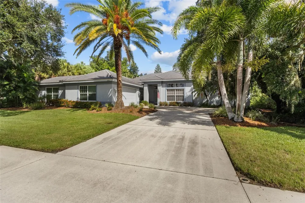 2686 DICK WILSON DRIVE Sarasota, FL 34240