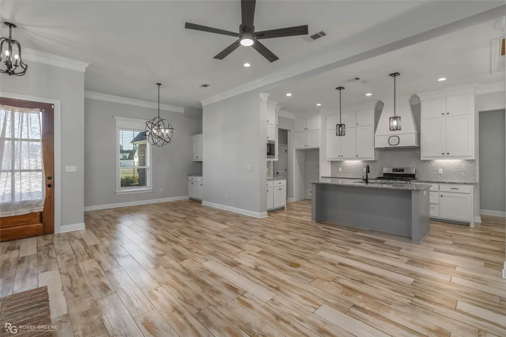 163 Sitka Loop Haughton, LA 71037